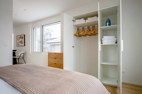 Voll rennovierte 1.0 Zim.,Keller,W/T, im Herz von Wiedikon, höhe Qualität 12