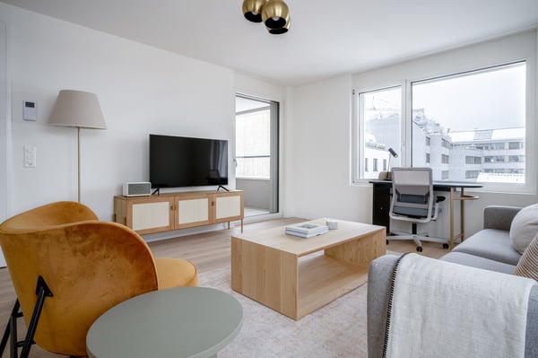 Voll rennovierte 1.0 Zim.,Keller,W/T, im Herz von Wiedikon, höhe Qualität 4