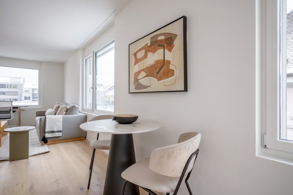 Voll rennovierte 1.0 Zim.,Keller,W/T, im Herz von Wiedikon, höhe Qualität 7