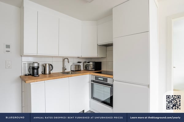 Stylish Furnished Apartment in Zürich with City Views 7