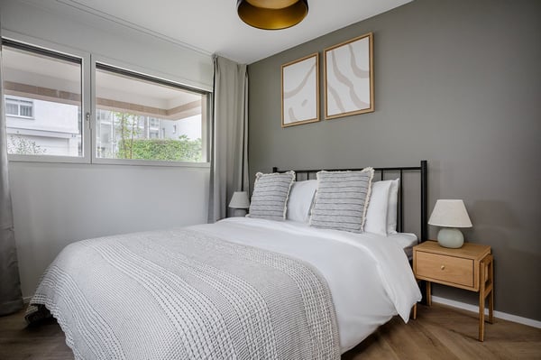 Schöne Wiedikon 2.5ZW mit Keller und W/T, nah am Markt, über Blueground 17