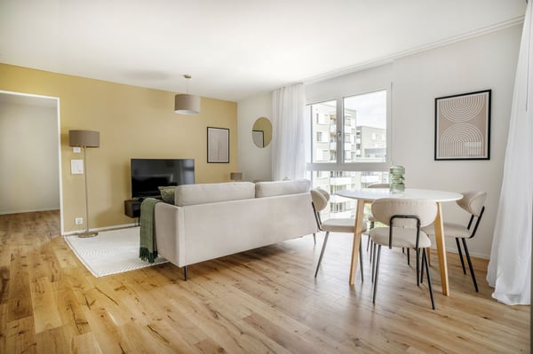 Geräumig Kloten 1.0 ZW. mit Keller & W/T, Nah zum Markt, by Blueground 6