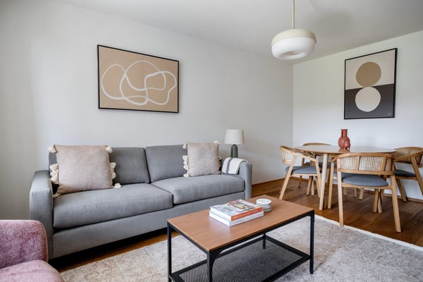 Tolle Affoltern a.A, 2.5 ZW, mit Keller, nah Markt, über Blueground 3