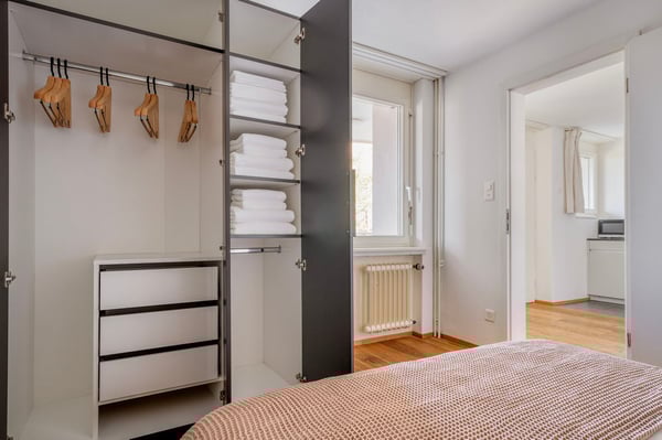 Tolle Affoltern a.A, 2.5 ZW, mit Keller, nah Markt, über Blueground 17