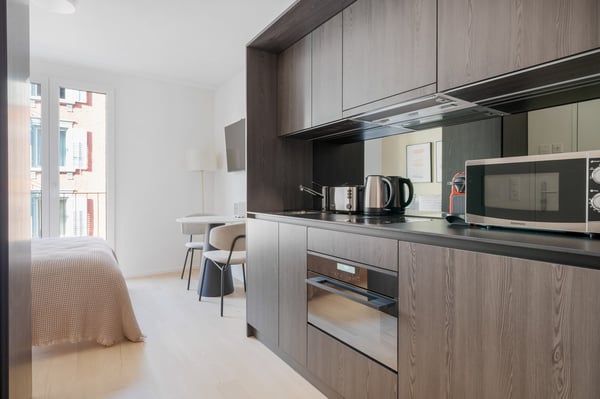 Schöne Wiedikon 2.0 Zim.+W/T, +Lag, 2 Min. zum Markt, über Blueground 3