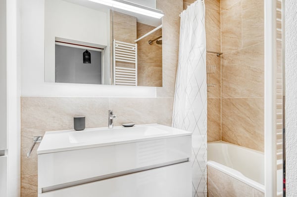 Charmantes Langstraße 1.5 Zim.+Lager, 5 Min. zur Tram 12