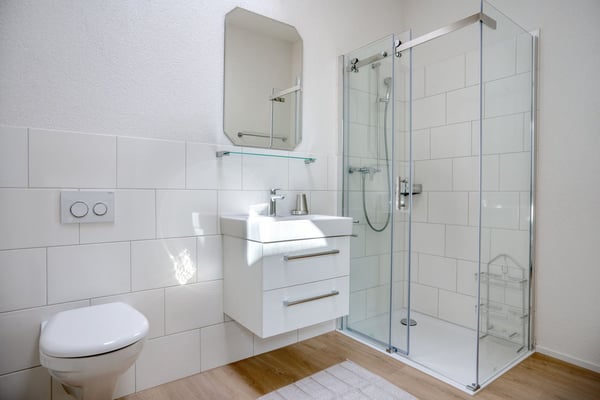 Elegante Bachletten 1 Zim. mit Keller, nah zu Lokaler Markt 13