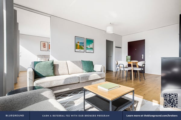 Furnished 1.5-room apartment with elevator in Basel city center 2