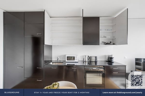 Furnished 1.5-room apartment with elevator in Basel city center 5