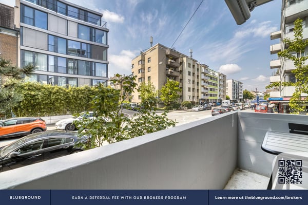 Sonniges Iselin 1 Zim.+Lager, 1 Min. zum Markt, über Blueground 3