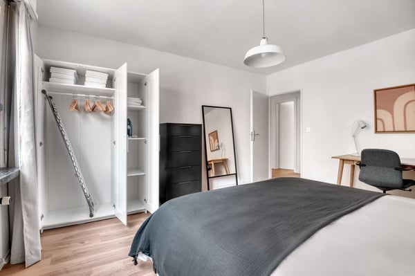 Sonniges Iselin 1.5 Zim.+Lager, 1 Min. zum Markt, über Blueground 9