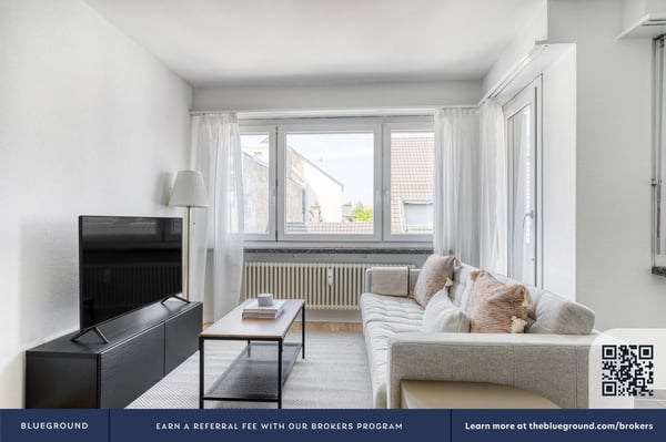 Träumerisches Iselin 1 Zim.+Lager, 1 Min. zum Markt, über Blueground 3