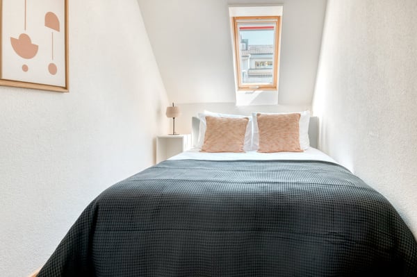 Charmante Vorstädte 1.5 Zim. + Lager und W/T, über Blueground 8