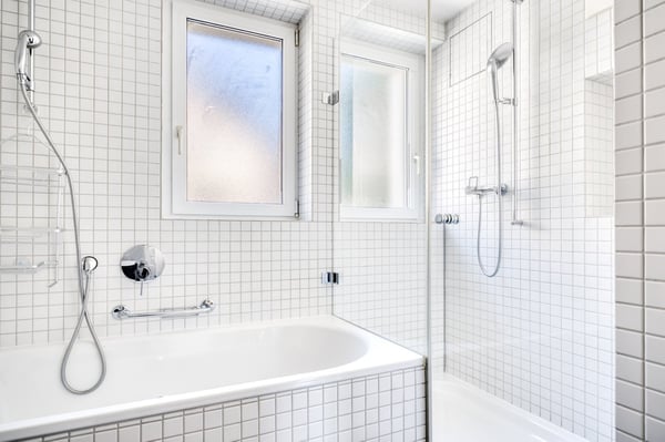 Charmante Vorstädte 1 Zim. + Lager, 10Min zum Markt, über Blueground 13