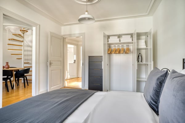 Charmante Breite 1Zim. mit W/T + Lager, nah Basel SBB, über Blueground 16