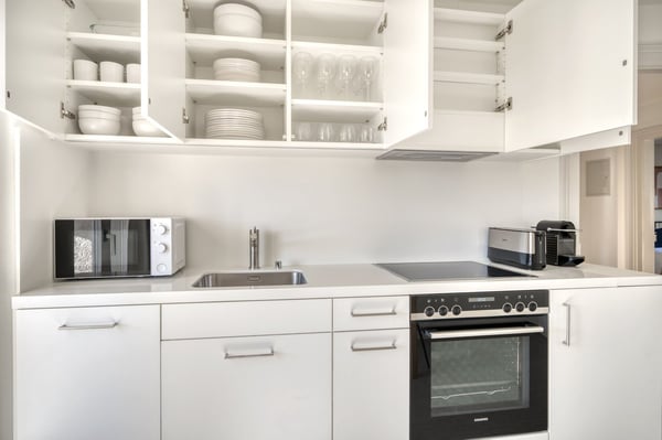 Charmante Breite 1Zim. mit W/T + Lager, nah Basel SBB, über Blueground 7