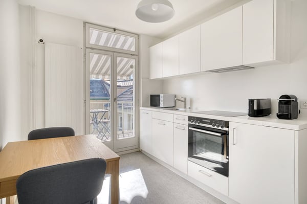 Charmante Breite 1Zim. mit W/T + Lager, nah Basel SBB, über Blueground 6