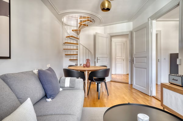 Charmante Breite 1Zim. mit W/T + Lager, nah Basel SBB, über Blueground 3