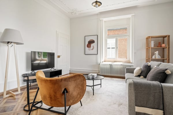 Schike Weinegg 1.5 Zim.+W/T ,2 Min. zum Markt, über Blueground 2