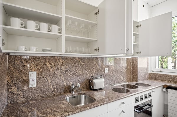 Schike Weinegg 1.5 Zim.+W/T ,2 Min. zum Markt, über Blueground 8