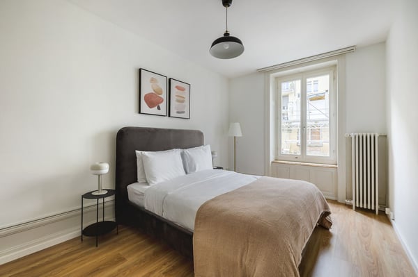 Göttlich Enge 1.5 Zim. mit Keller, Nah zum Markt, by Blueground 13