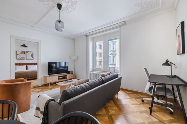 Göttlich Enge 1.5 Zim. mit Keller, Nah zum Markt, by Blueground 2