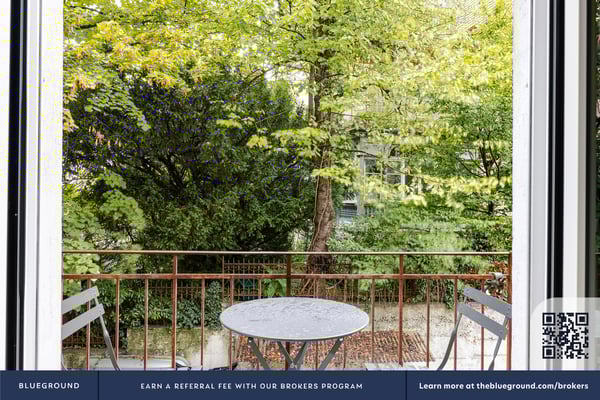 Blueground ID248, Seebach 8