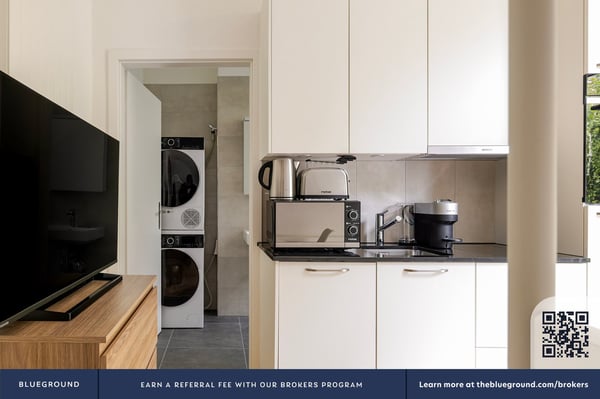 Blueground ID248, Seebach 3