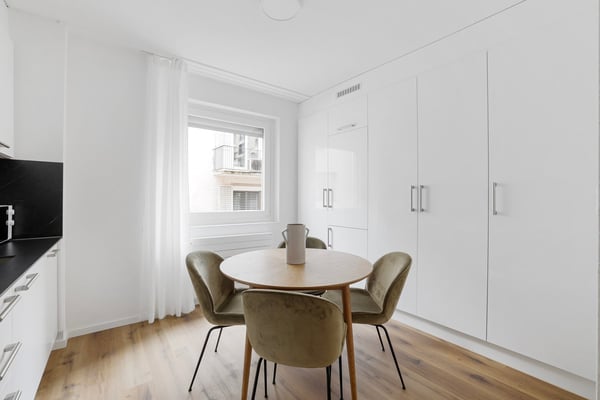 Schöne Oerlikon, 1.0 ZW, 1 Min. z. Markt, by Blueground 6