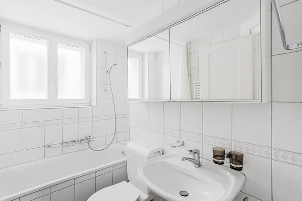 Schöne  1ZW, nahe Uni, by Blueground 12