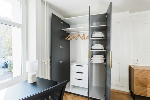 Schöne  1ZW, nahe Uni, by Blueground 18