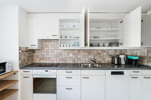 Schöne  1ZW, nahe Uni, by Blueground 8