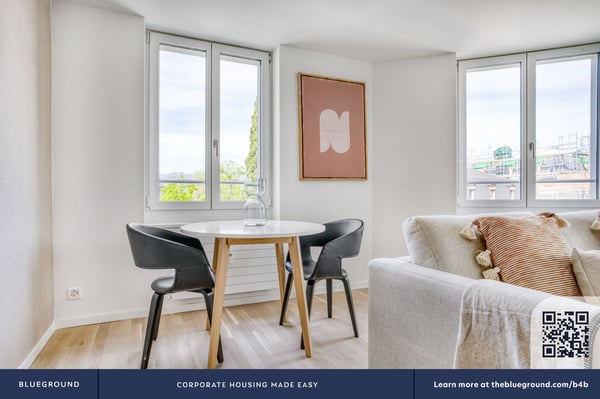 1.5 Zr im Weinegg, 10 Min. z Seefeld, voll möbliert, flex Mietdauer 4