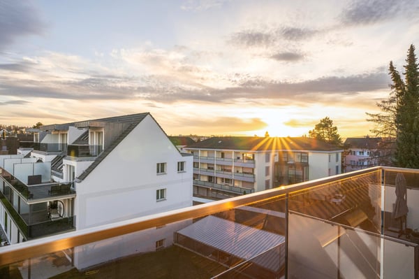 Sonnige Kloten 1.5 ZW mit Keller und W/T. Nah zum Markt, by Blueground 5