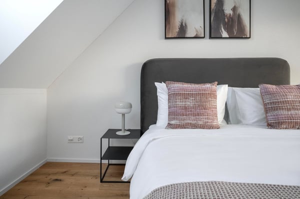 Sonnige Kloten 1.5 ZW mit Keller und W/T. Nah zum Markt, by Blueground 9