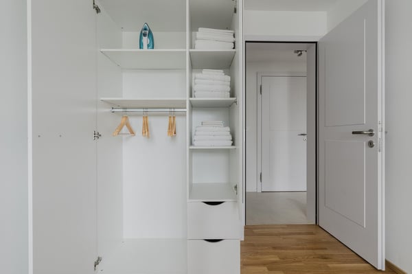 Neusanierte Horgen, nah SBB Horgen Oberdorf, by Blueground 9