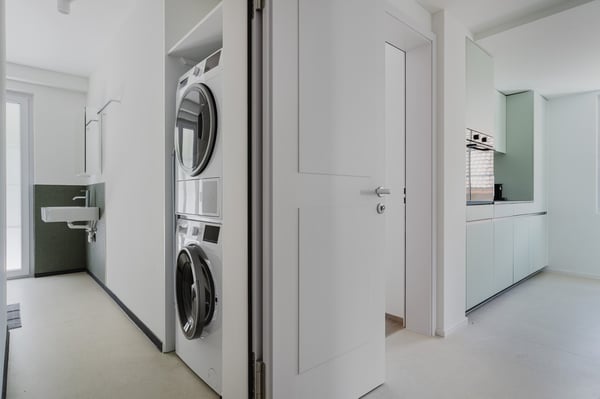 Neusanierte Horgen, nah SBB Horgen Oberdorf, by Blueground 11