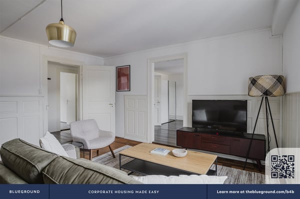 Schöne Enge 1.5 Zim. mit Keller, Nah zum Markt, by Blueground 4