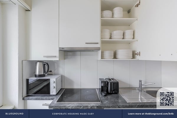 Blueground ID120, Clara 9