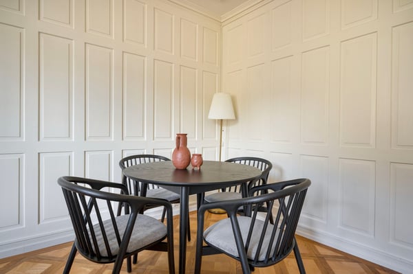 Schöne Enge 1.5 Zim. mit Keller, Nah zum Markt, by Blueground 5