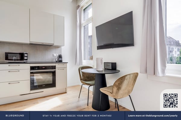 Blueground ID244, Seebach 6