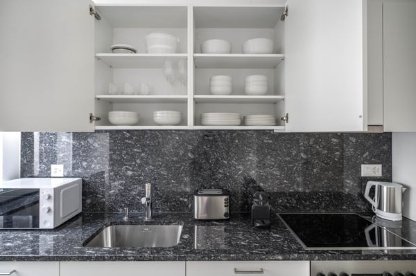 Tolle Wohnung in Seefeld, 1 Schlafzimmer + Office, Seenähe, über Blueground 8