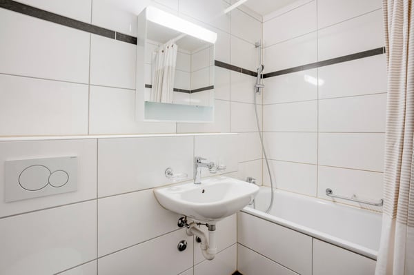 Tolle Gundeldingen 2 Zim., Keller, nah Tram, über Blueground 14