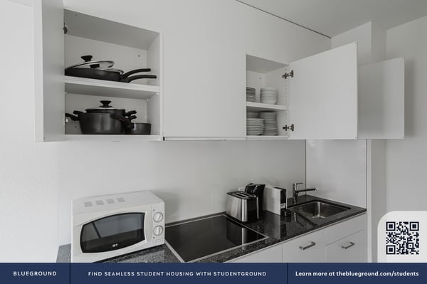 Sonniges Iselin 1.5 ZW mit Keller,, 1 Min. zum Markt, by Blueground 10