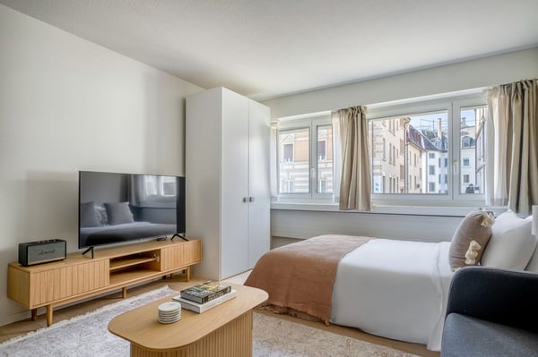 Schönes Studio (2.5 ZW) Unterstrass, 10 mit Tram von HB, by Blueground 2