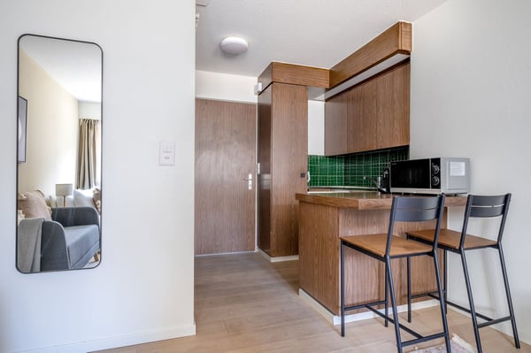 Schönes Studio (2.5 ZW) Unterstrass, 10 mit Tram von HB, by Blueground 4