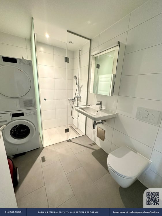 Building Klettgauerstrasse (ZRH-1131735P) 3