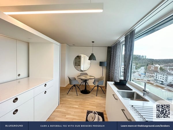 Building Rheinfallstrasse (ZRH-1131731P) 3