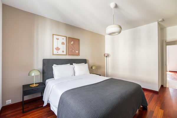 Luftige Wiedikon 4.5 ZW mit W/T, nah Markt & ZRH HB, by Blueground 19