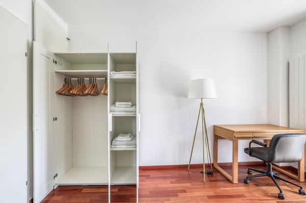 Luftige Wiedikon 4.5 ZW mit W/T, nah Markt & ZRH HB, by Blueground 15